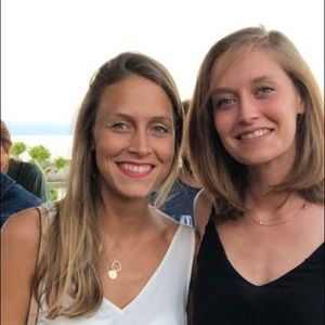 Meet your Posher, Alexia